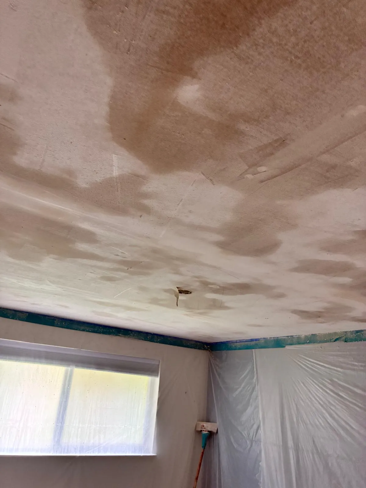 Popcorn ceiling removal (with asbestos)