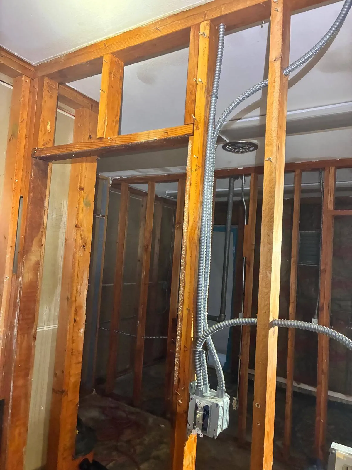 HVAC duct insulation removal
