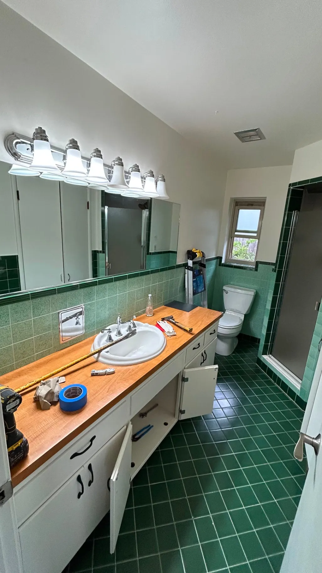 Gallery image 0