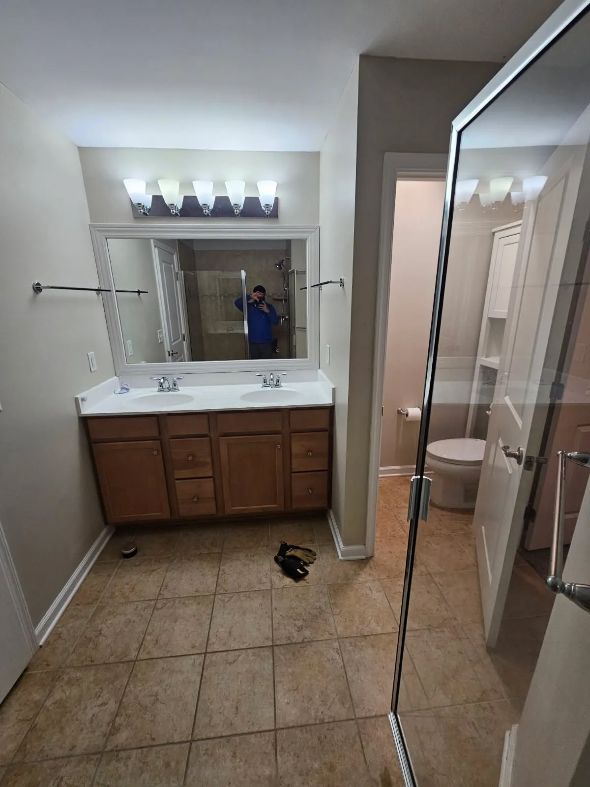 Gallery image 0