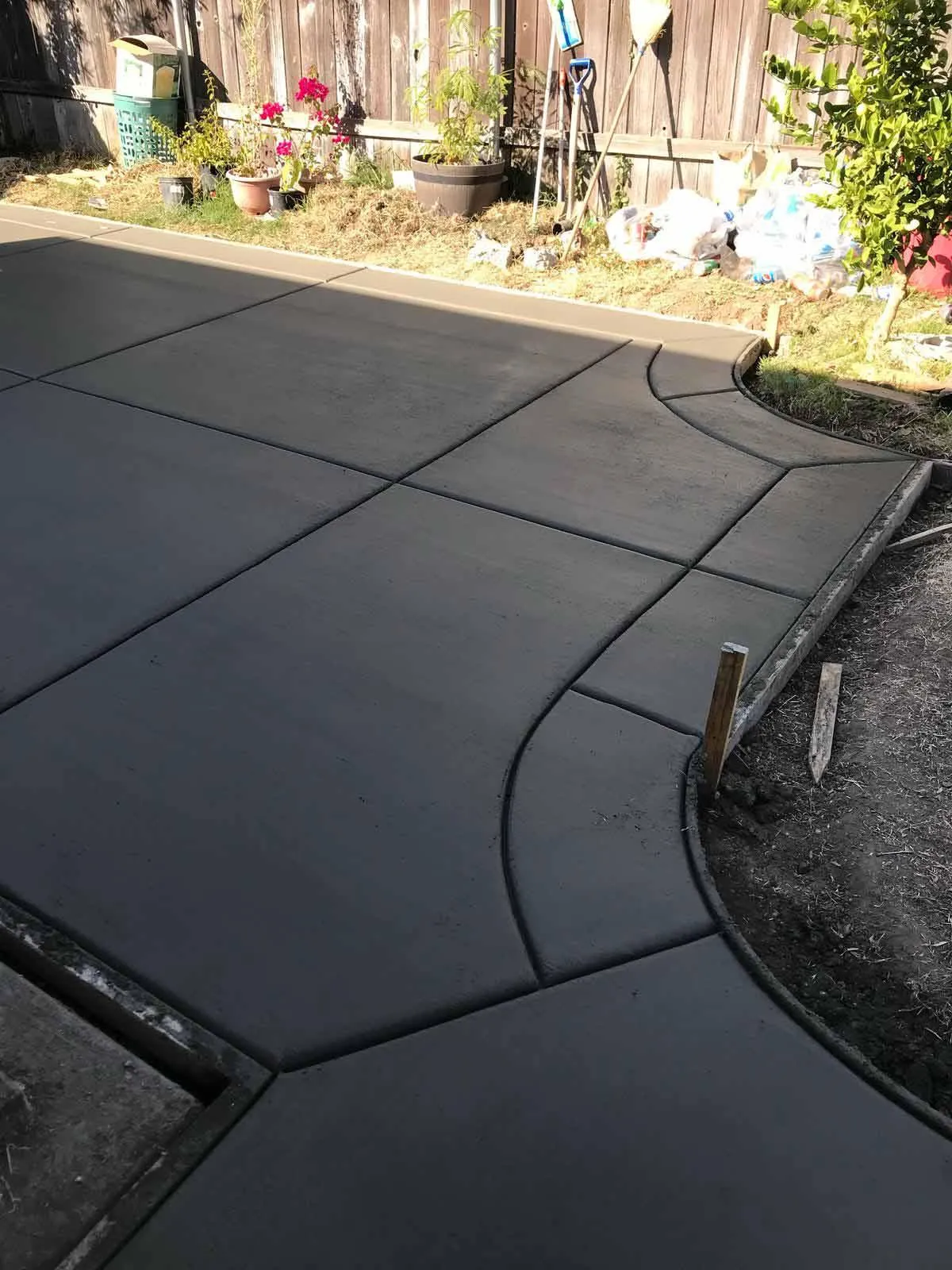 JHS concrete INC