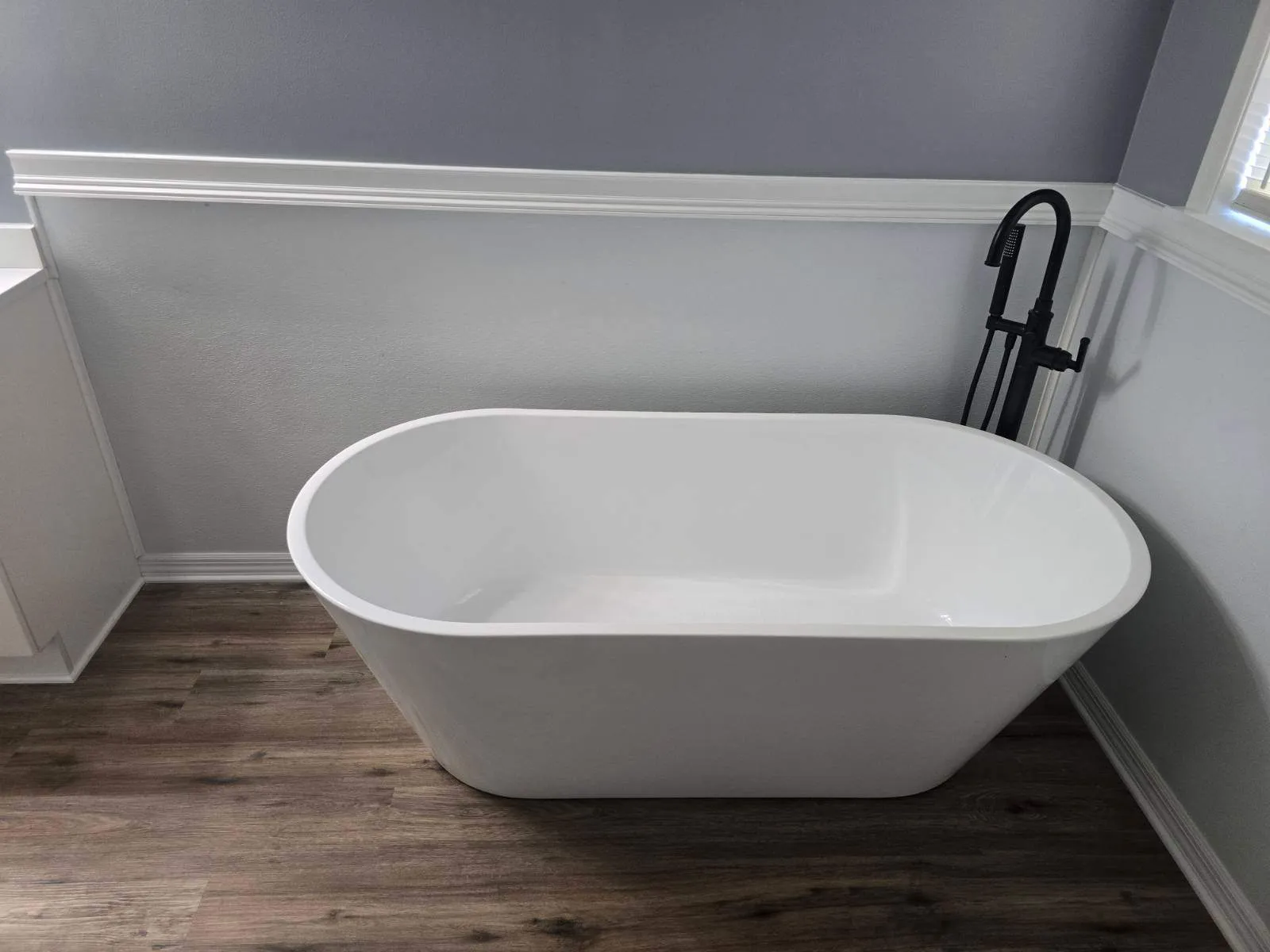 https://firebasestorage.googleapis.com/v0/b/genius-tech-crm.appspot.com/o/galleryClientes%2FcR0hR47TxRT7o8Vj8uAC%2FfotosCliente%2F0-bathroom%20Remodeling1%20(2).webp?alt=media&token=0cf3e7af-48e2-4378-8aaa-5db9121eb334