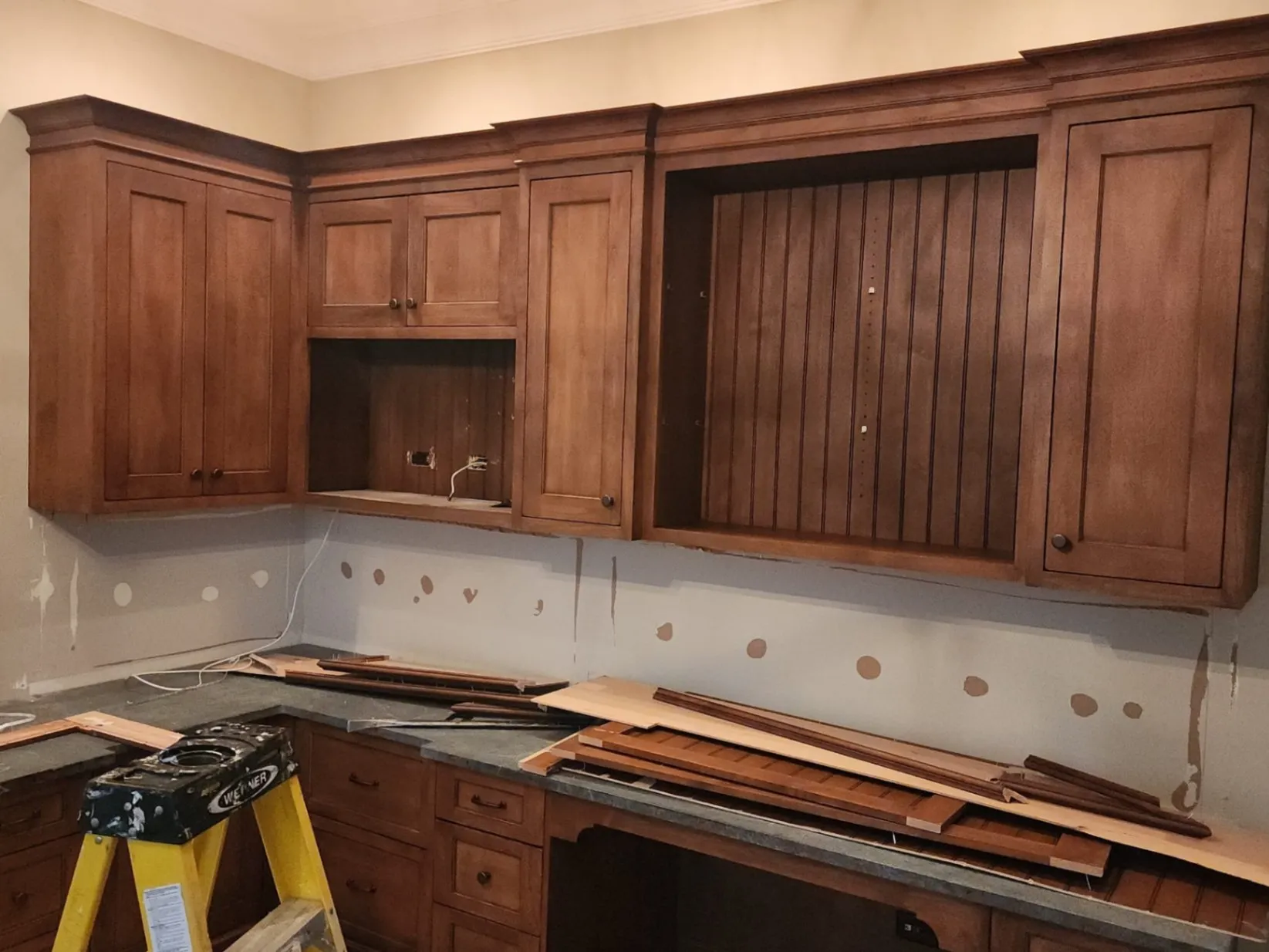 V & B Cleaning & Demolition Inc