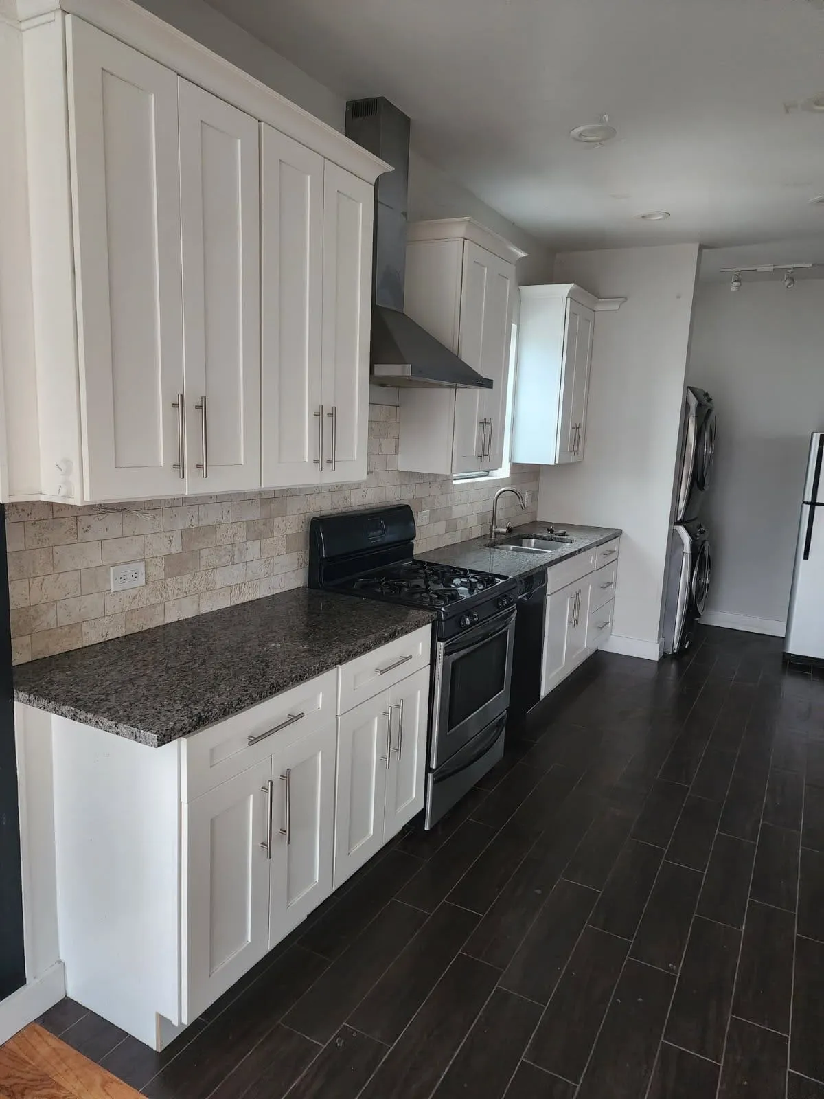 Gallery image 12