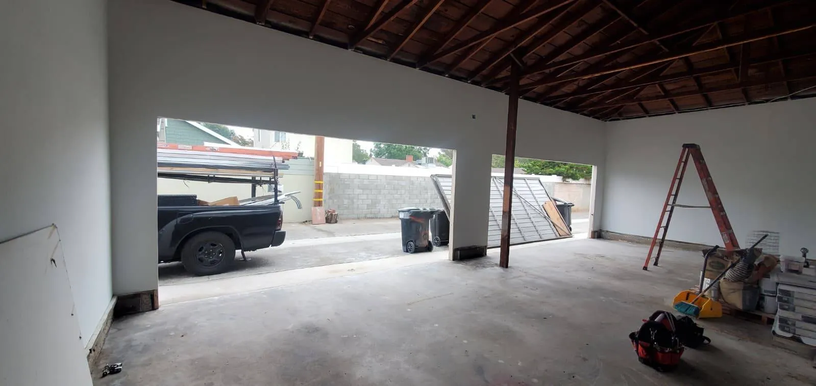 Gallery image 16