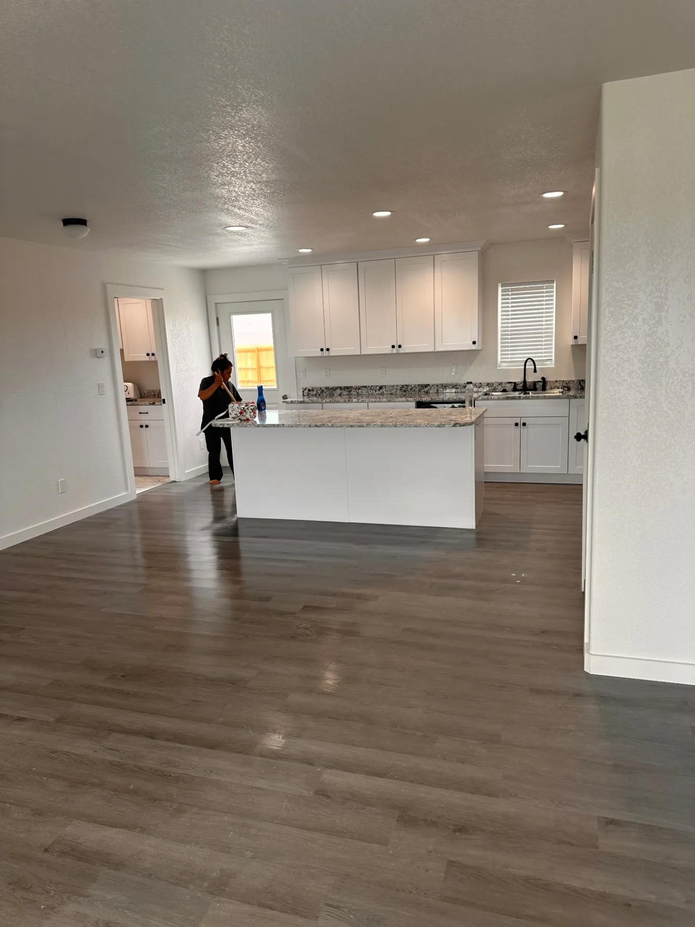 Gallery image 38