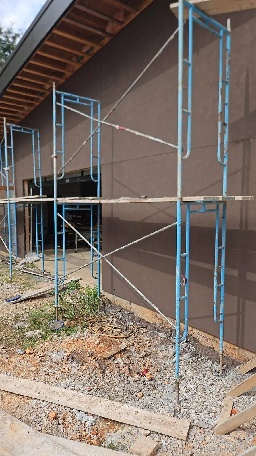 Gallery image 0