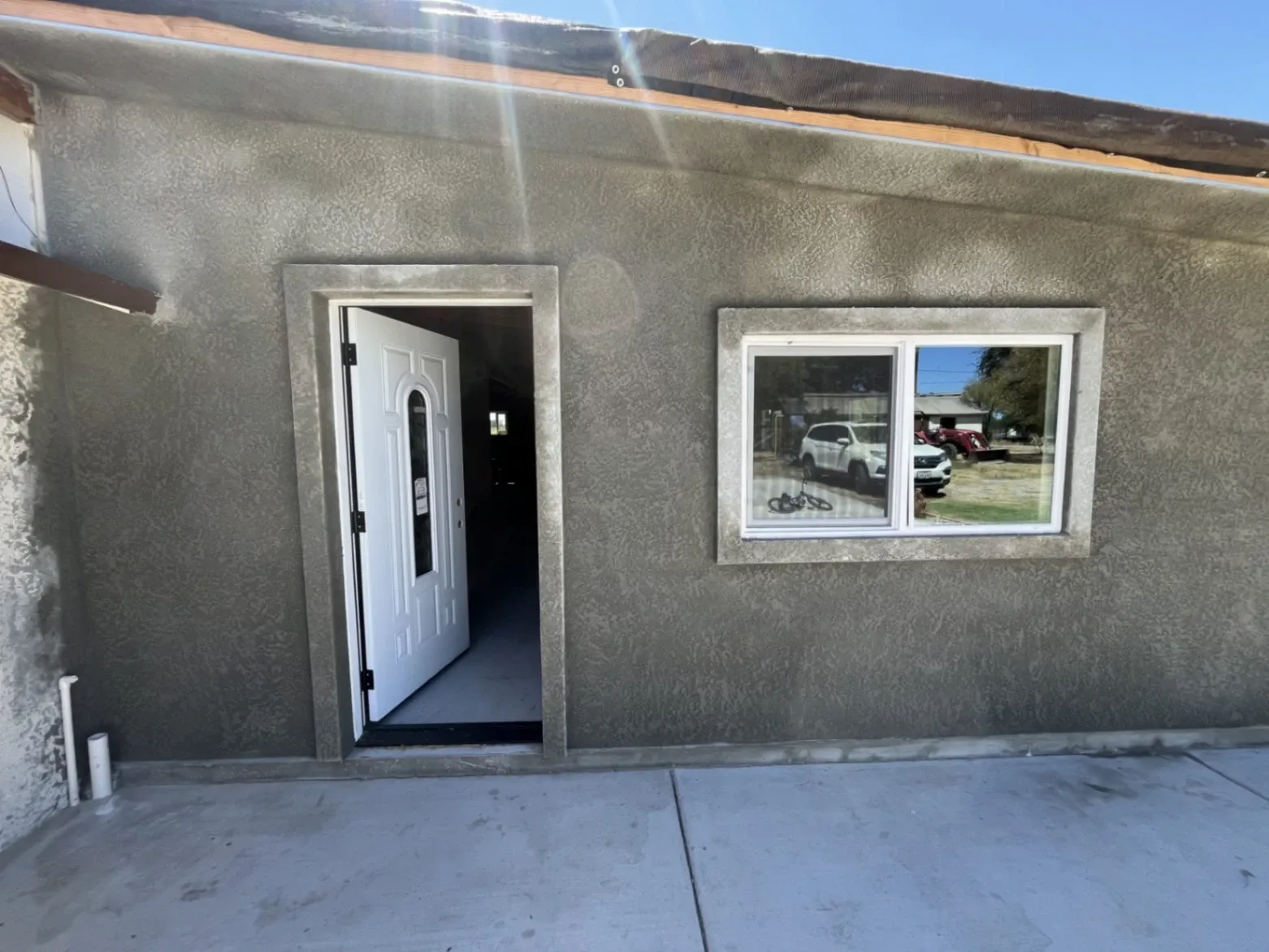 Gallery image 0