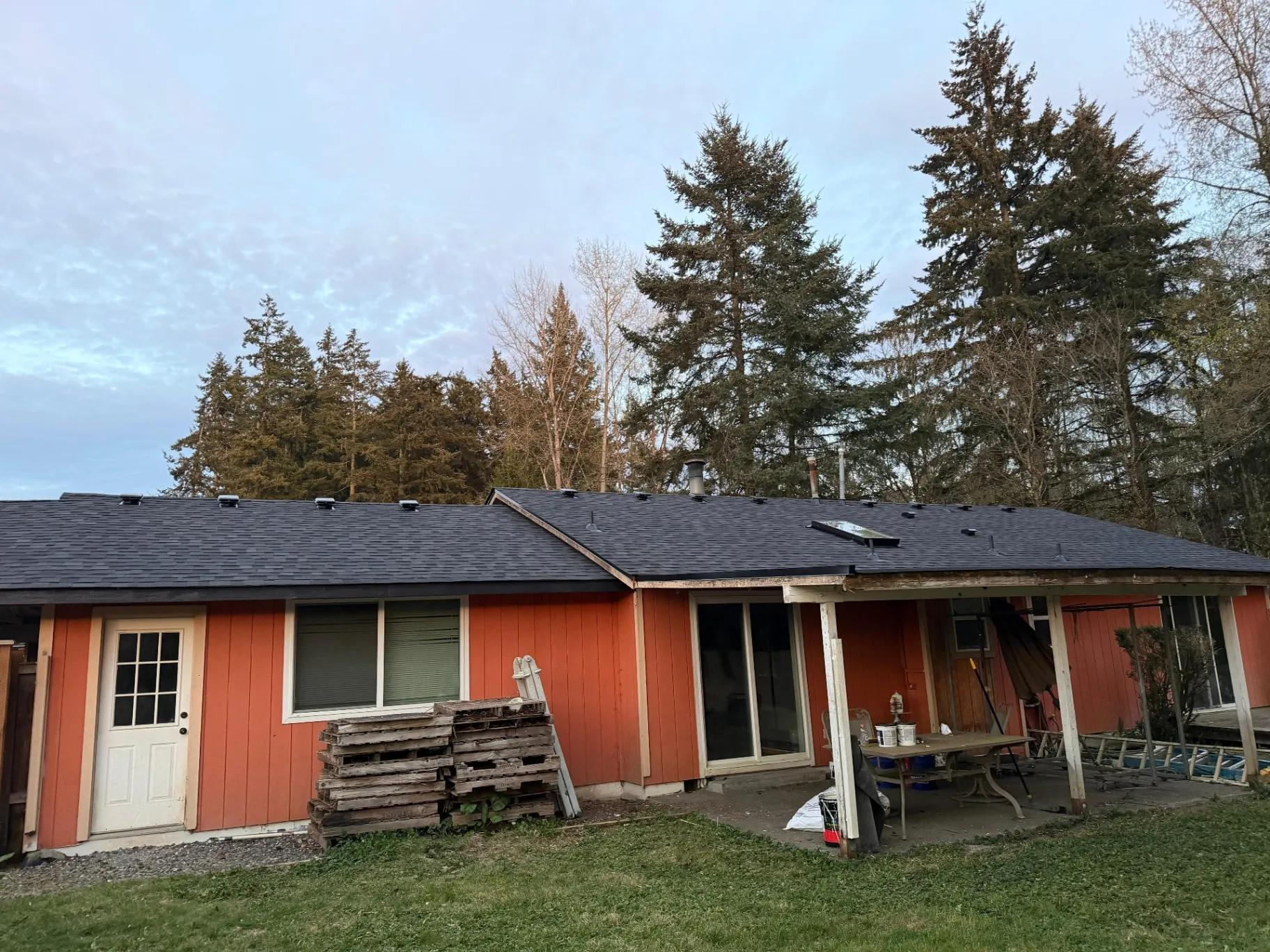 The Great Roofing & Gutters LLC