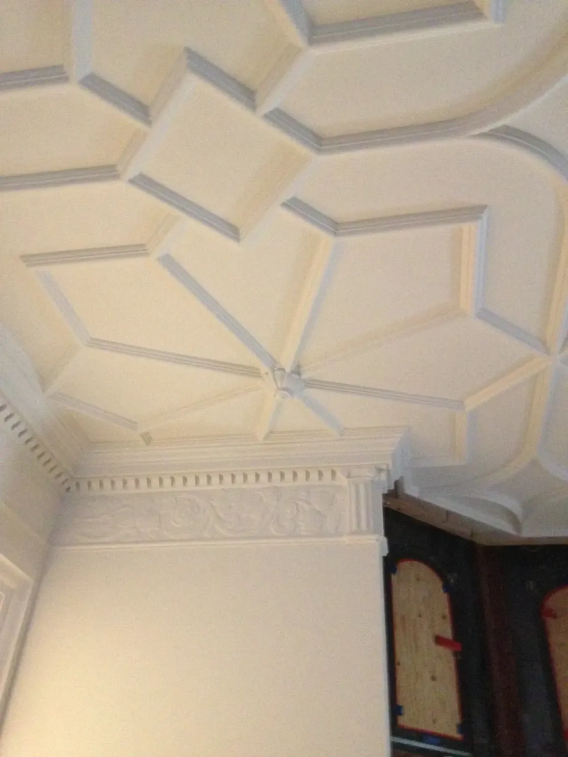 imagen Custom Victorian Crown Molding