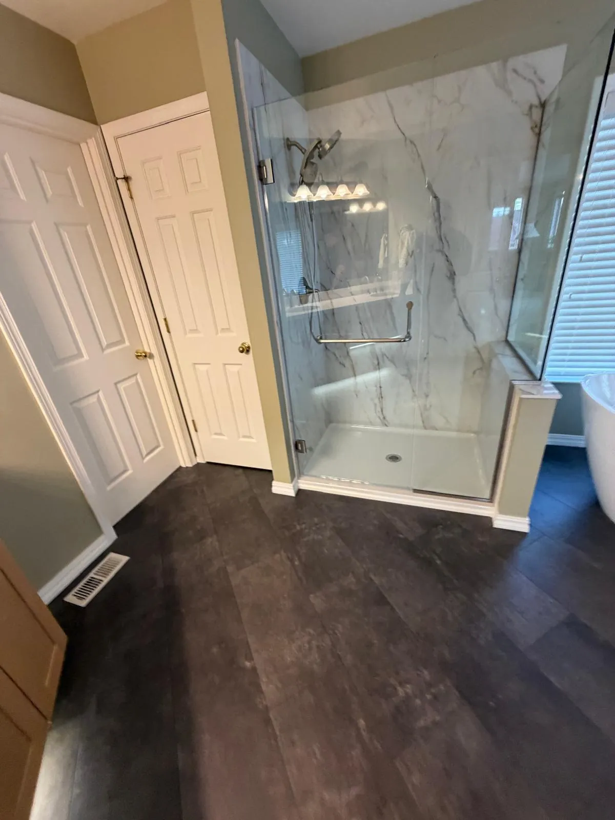 Gallery image 12