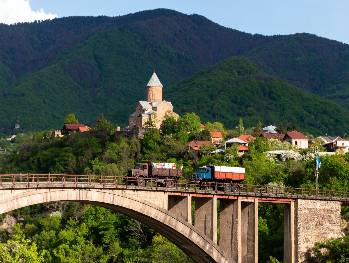Bazaruka - Ihre Brücke von Deutschland nach Georgia und zurück!