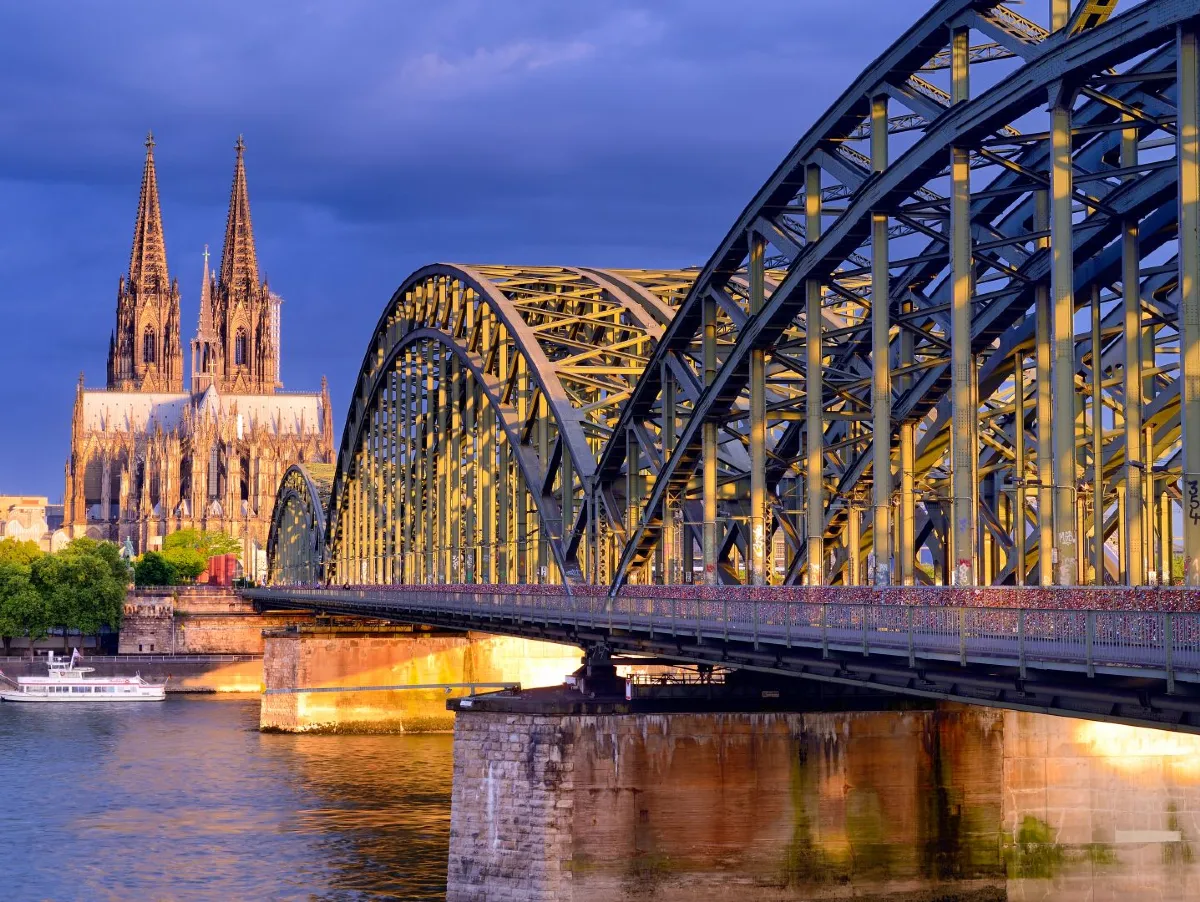 Ihre vertrauenswürdige Brücke zwischen Deutschland und Georgien: Paket Services & authentische Produkte