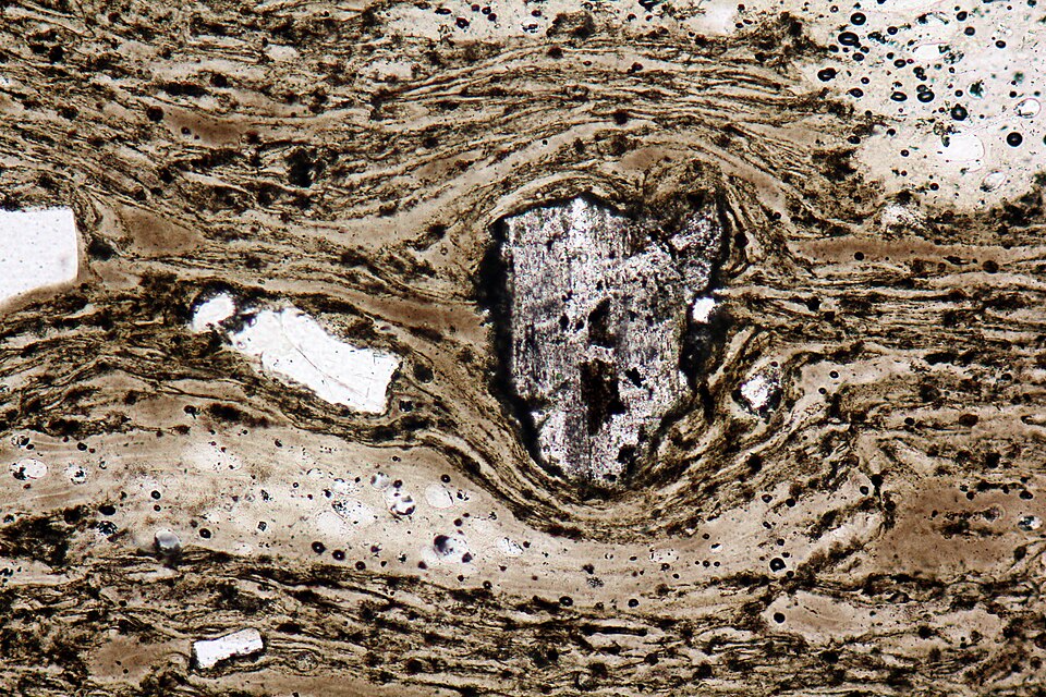 Pantellerite