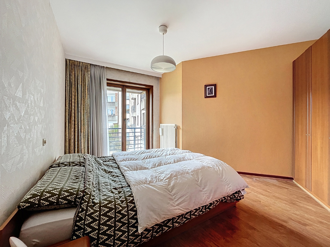 Rénovation chambre basique vers style Coloniale Tropicale