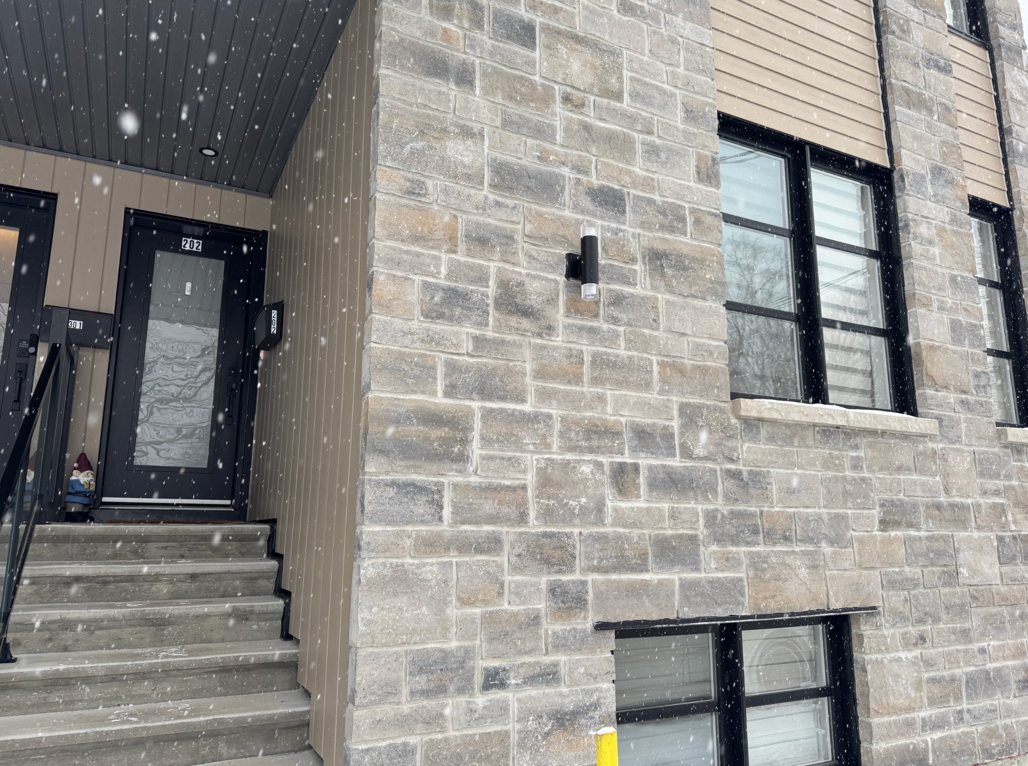 RENTAL - Modern 4 1/2 | 2024 Construction | Deux montagnes photo