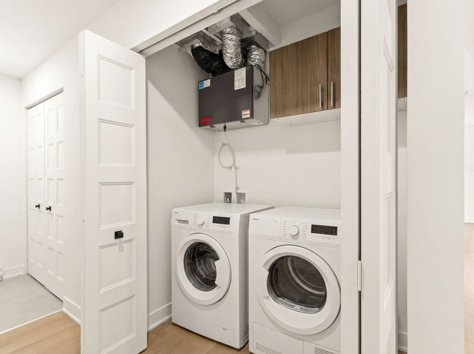 NEW 5 1/2 For Rent photo