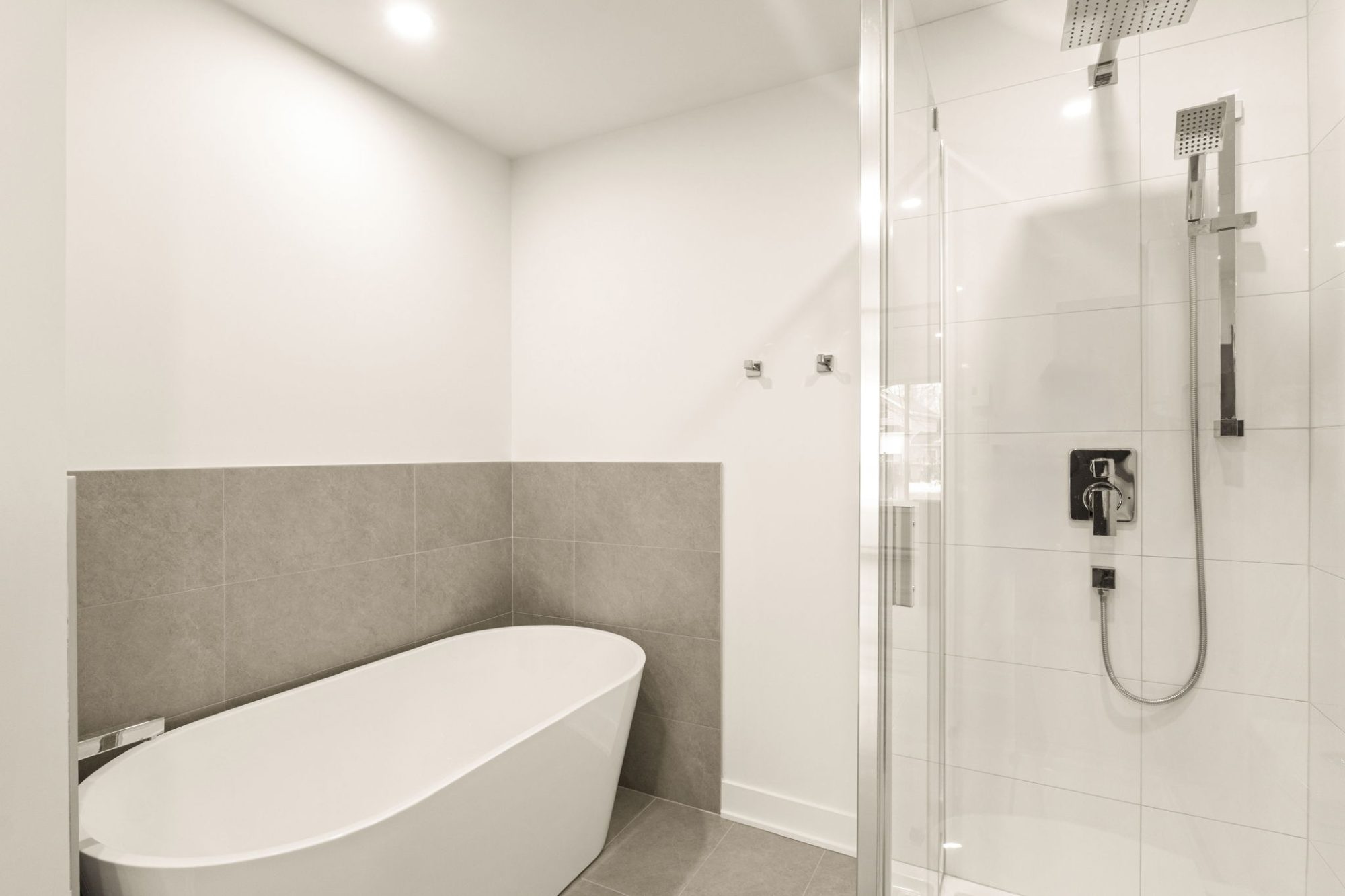 NEW 4 1/2 For Rent photo