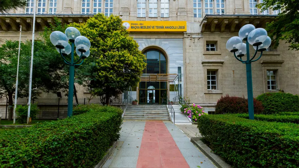 Maçka Berufliches und Technisches Anatolisches Gymnasium