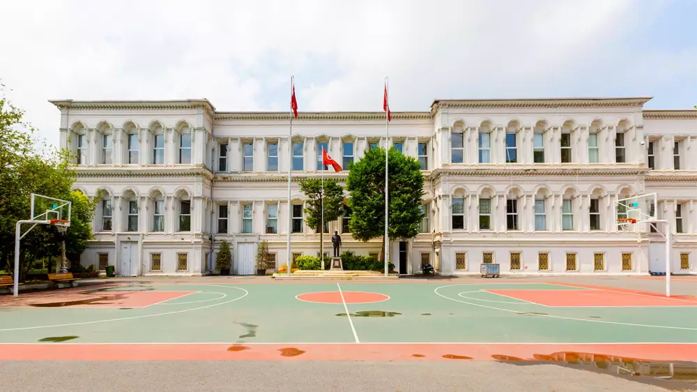 Beşiktaş Anadolu Lisesi