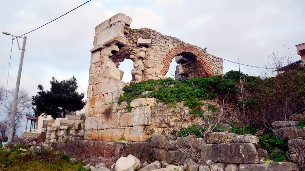 Gölyazı Inner Castle and City Walls 