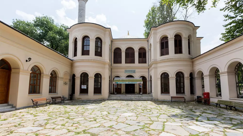 Little Mediciye Mosque