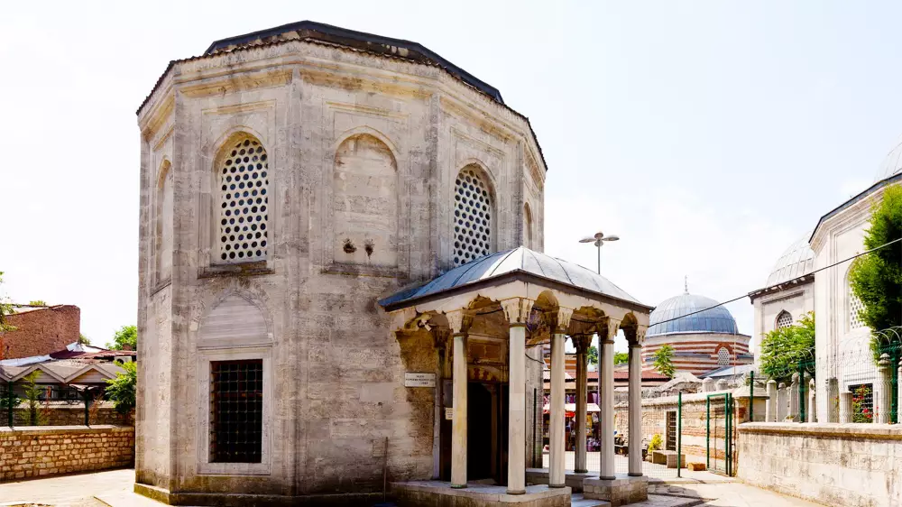 Vezir Mirmiran Mehmed Ağa Shrine