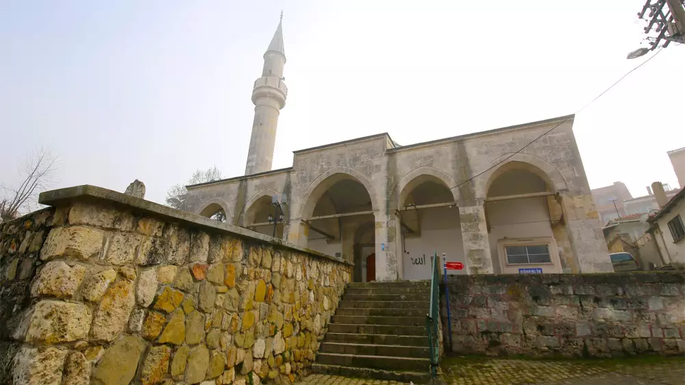  Die Beylerbeyi Moschee