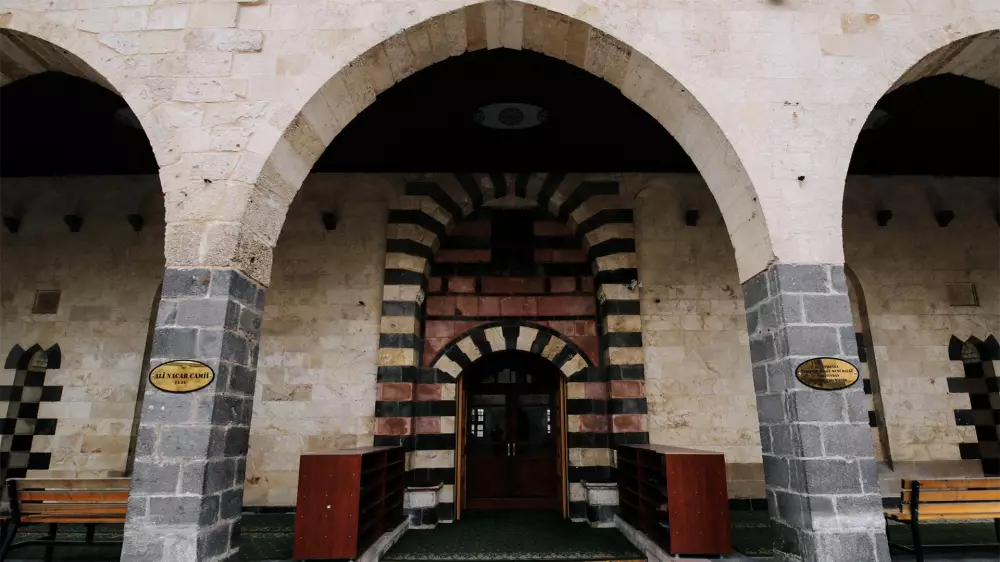 Ali Nacar Moschee