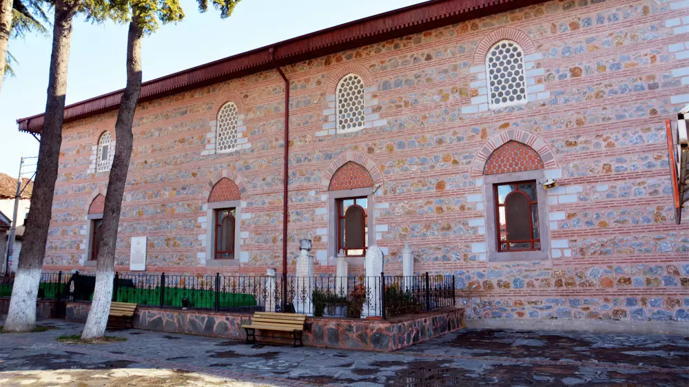 Eşrefzade Camii