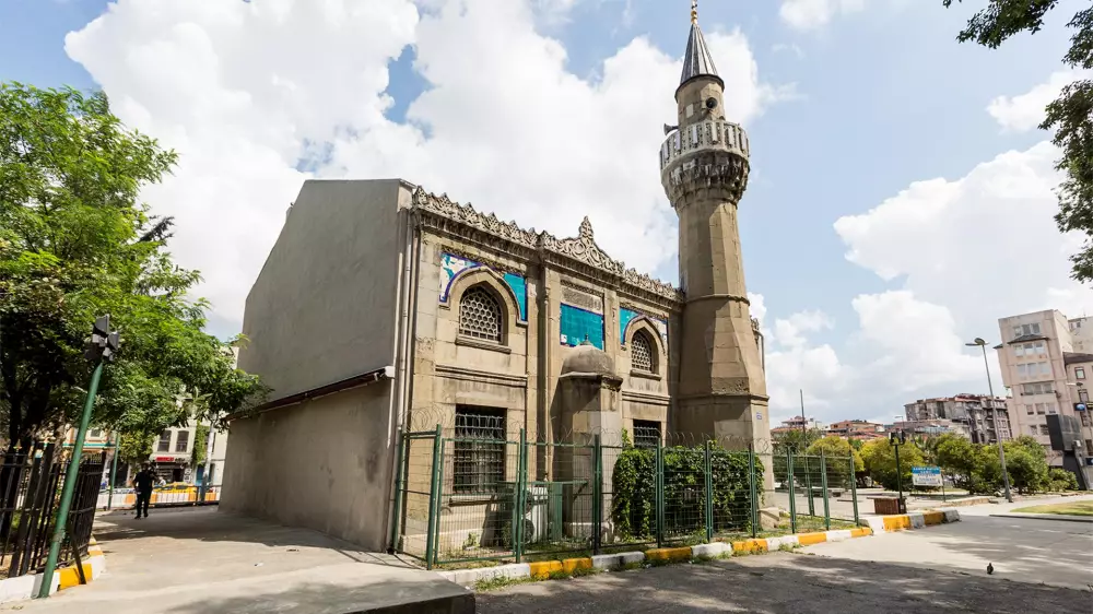 Kamer Hatun Moschee