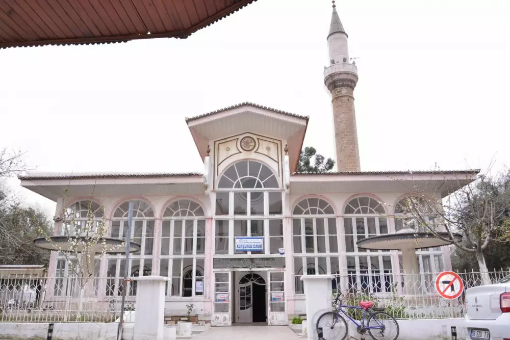 Kurşunlu Mosque