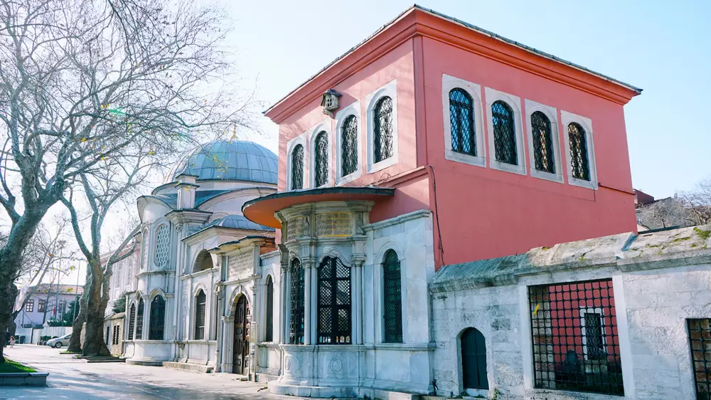 Zal Mahmud Paşa Shrine