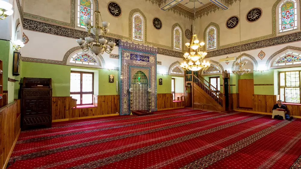 Мечеть Муейедзаде Джами 