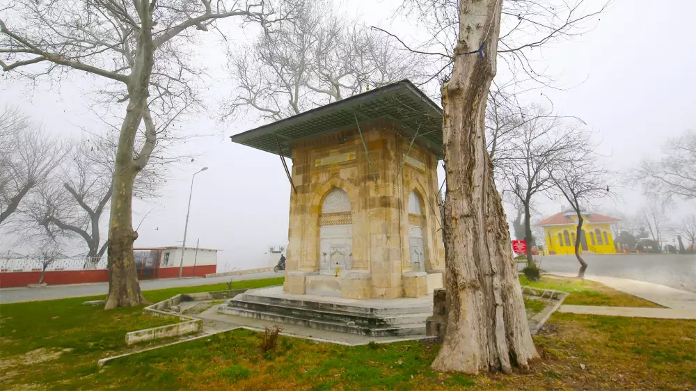 Der Hacı Adil Bey Brunnen