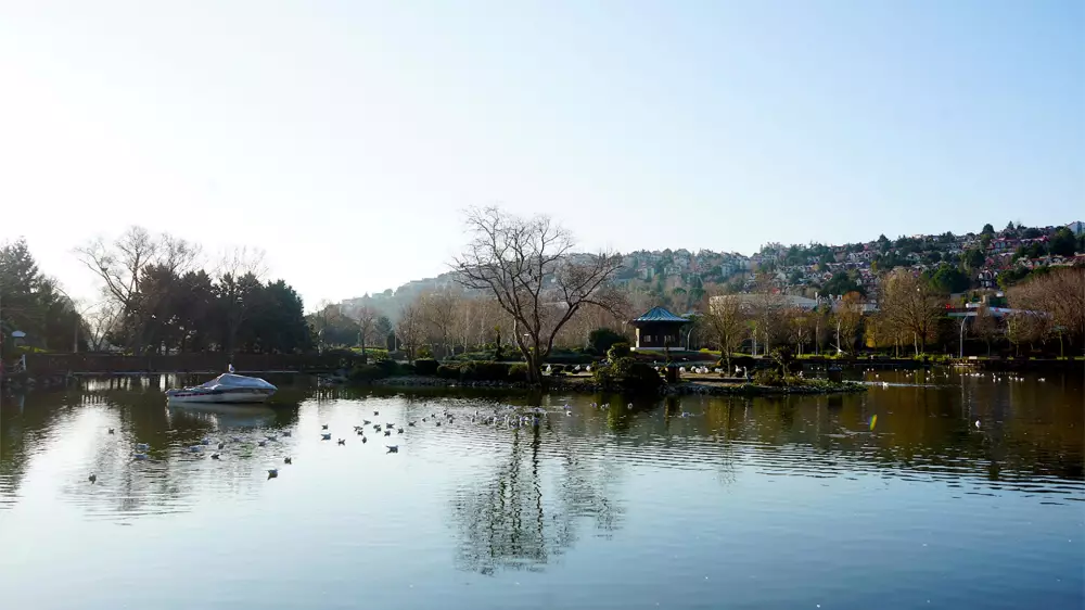 Bahçeşehir Göleti