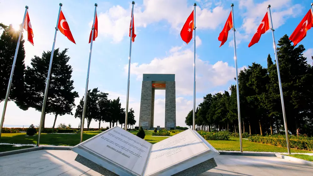 Мемориал И Памятник Мученикам Чанаккале