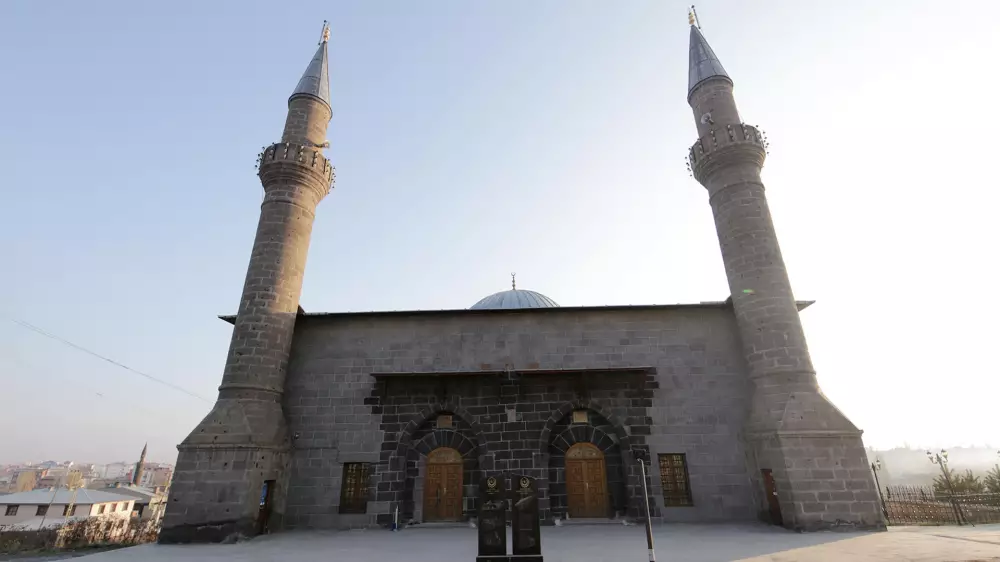 Ulu Moschee