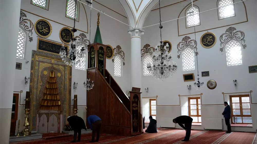 Üftade Camii ve Türbesi