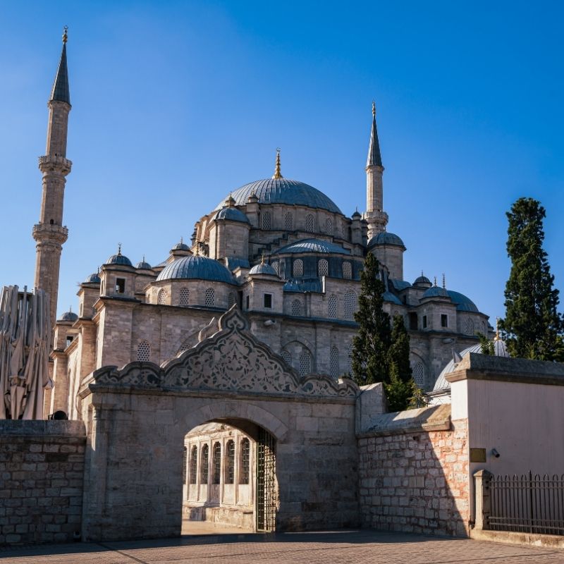 Fatih Camii ve Külliyesi