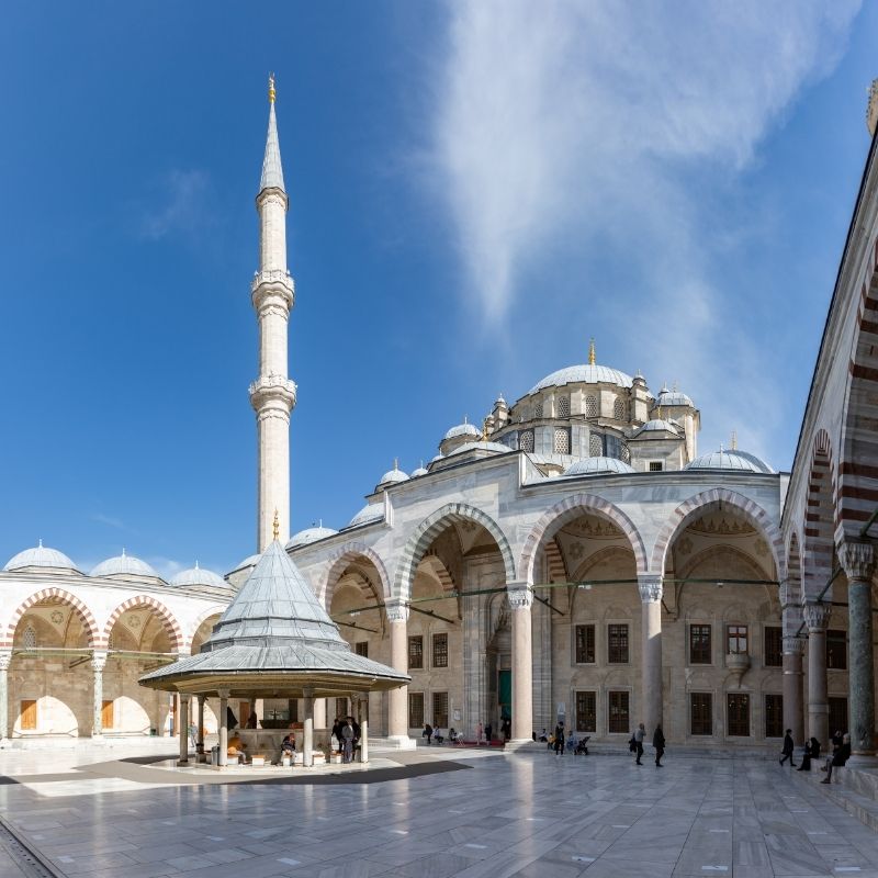 Fatih Camii ve Külliyesi