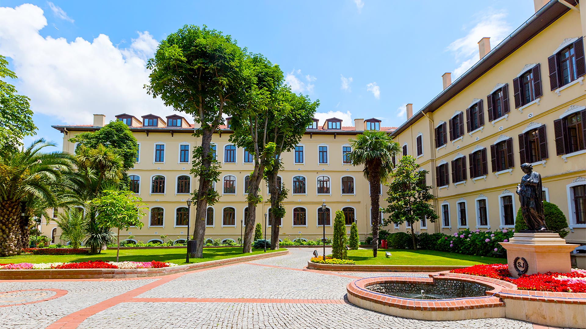 Özel Saint Joseph Fransız Lisesi