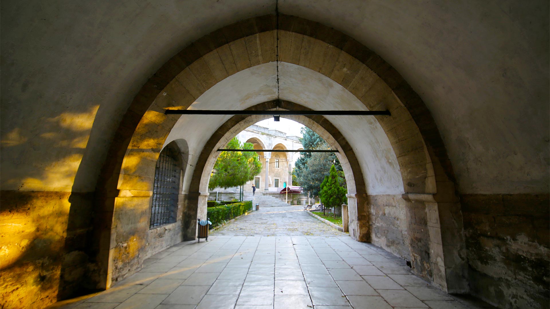 Hekimoğlu Ali Paşa Camii