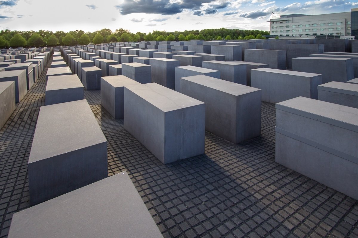 Holocaust Anıtı