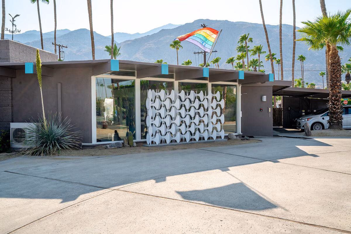 Inndulge -- A Modern Gay Men's Resort - LGBTQ+ destination