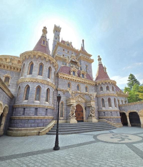 美女與野獸「城堡奇緣」- 城堡