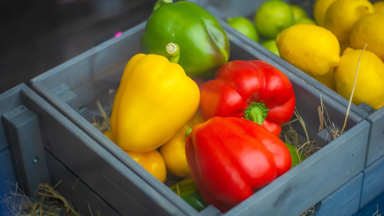 Vitamin bakımından çeşitli meyve ve sebzeler