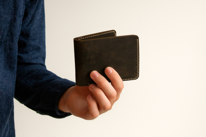 Handmade Natural Leather Wallet – Custom Engraving Available