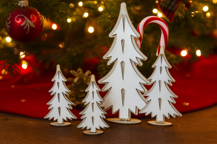White Wooden Christmas Trees – Set of 4