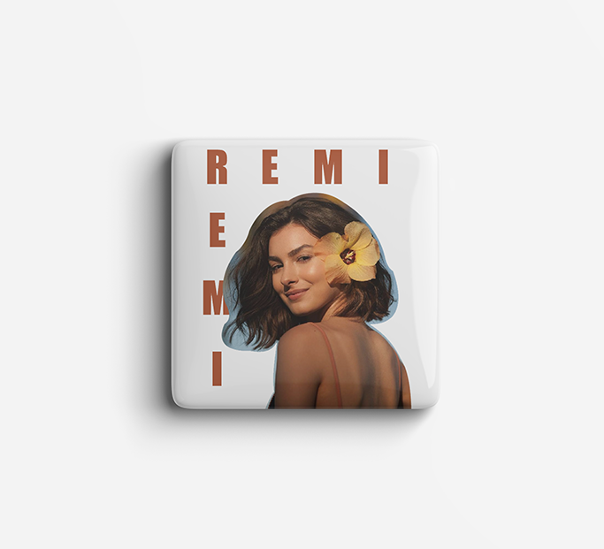 Magnet with image and text